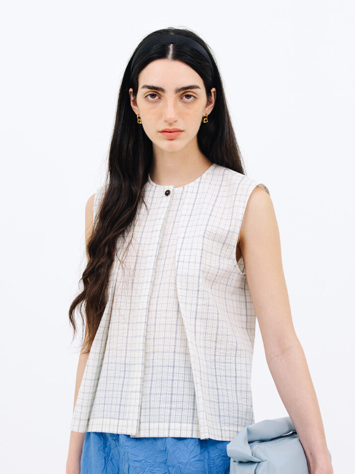 tuck sleeveless blouse_check blue