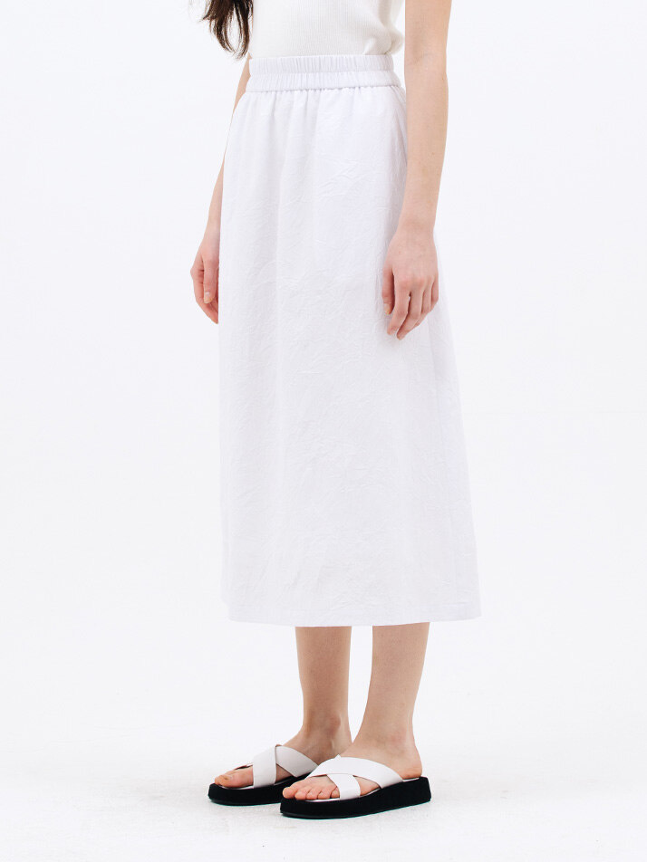 crease midi skirt_white