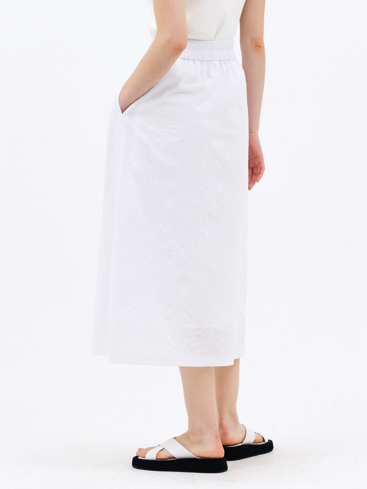 crease midi skirt_white