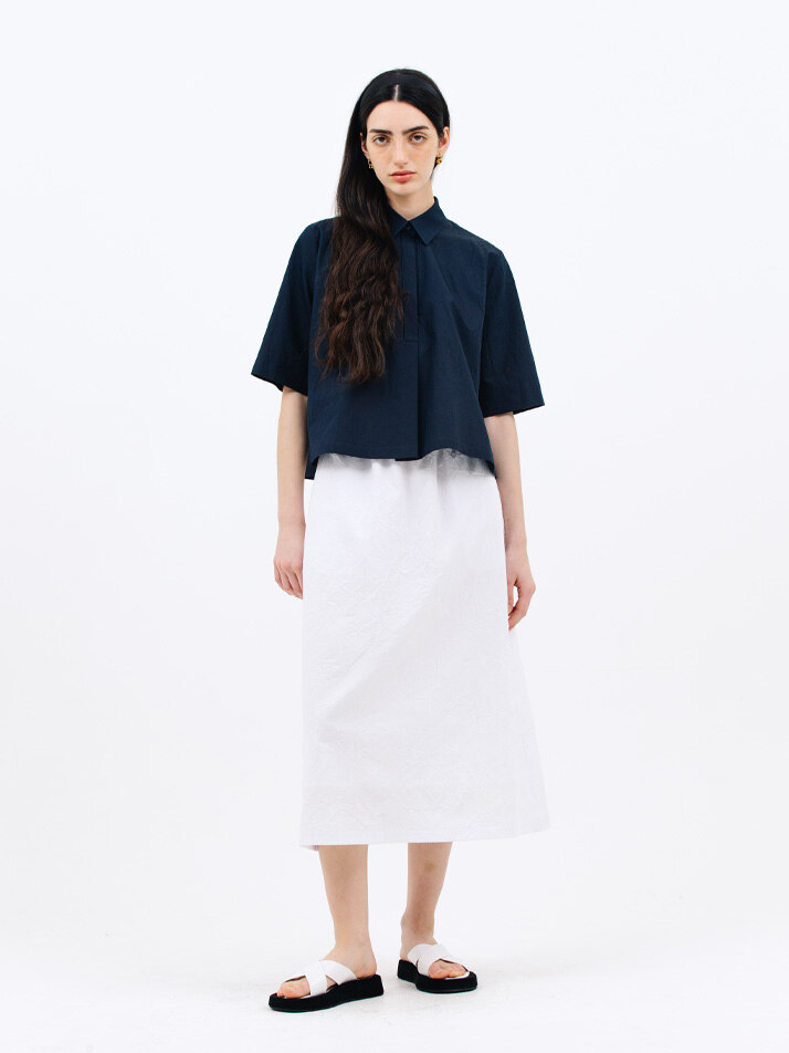 crease midi skirt_white
