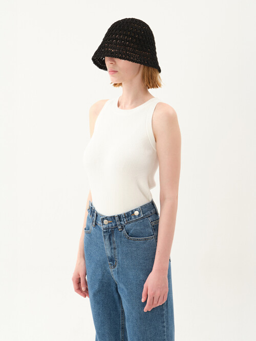 bella hat_black