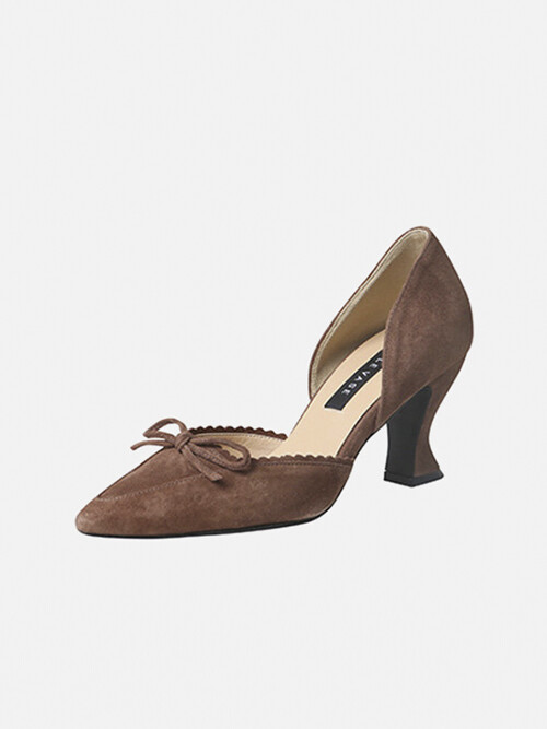 ROMANTIC PUMPS ( BROWN )