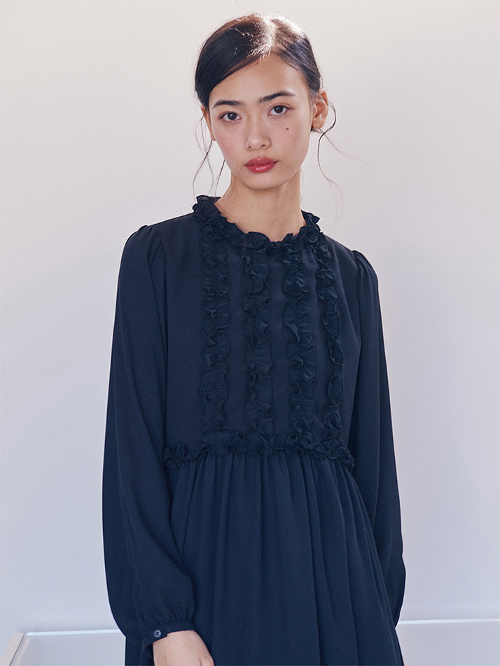 Ruffled Shirring Romantic One-piece_black