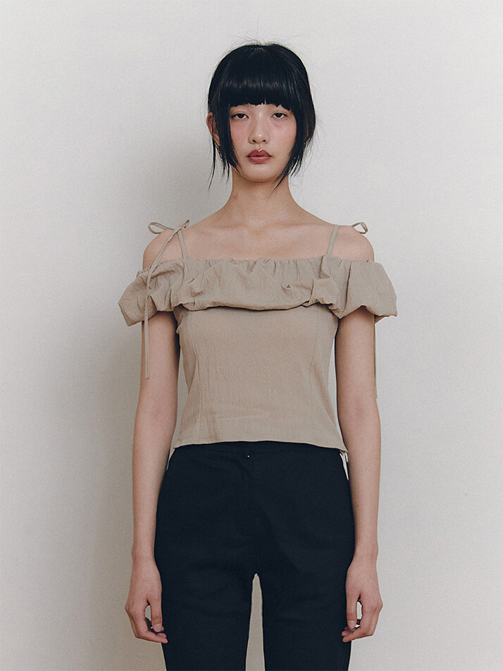 Chouchou Sleeveless Blouse_beige