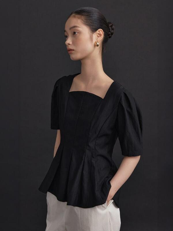 Half Moon Neck Blouse_black