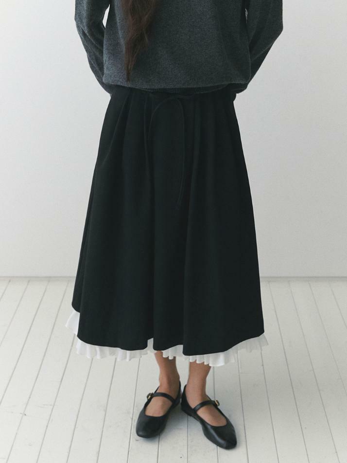 Frill Cream Flare Skrit_black