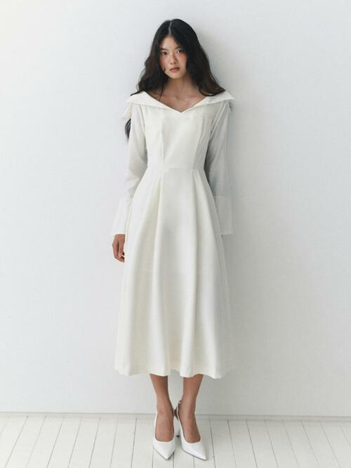 Wide Collar Flare One-Piece_ivory
