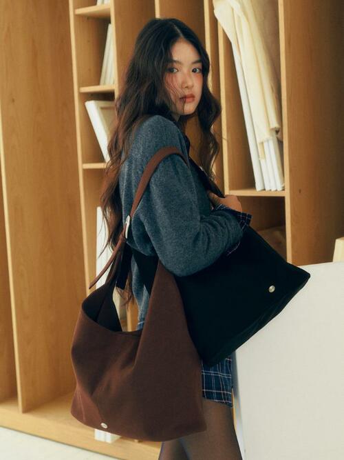 Journey Belted Suede Bag_black