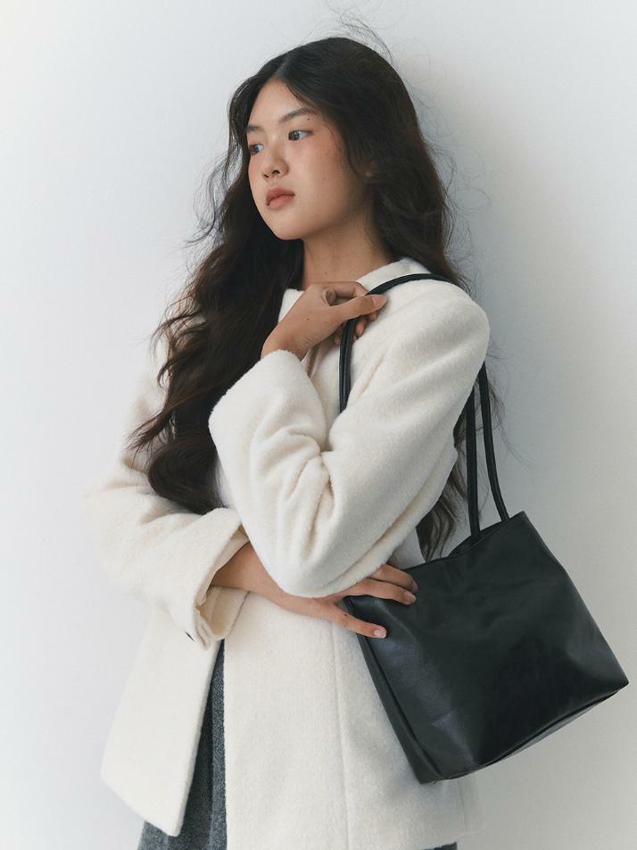 Seal Shoulder Bag_black