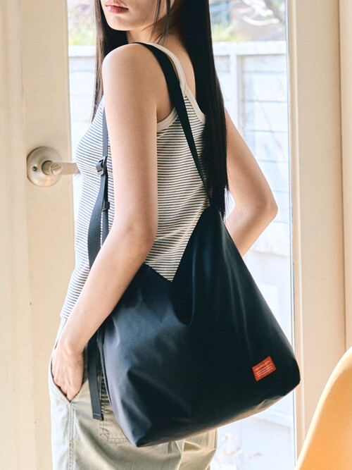 F137 캥거루백 블랙