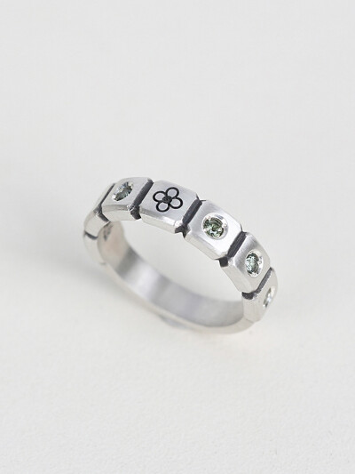7 Dot clover ring (khaki) (925 silver)