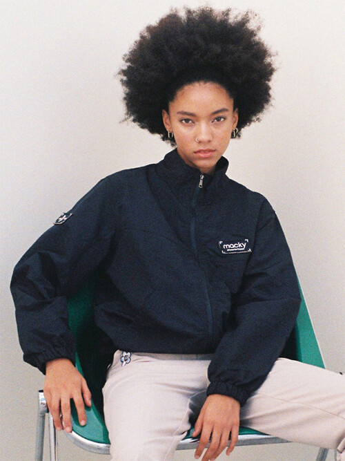 waffen windbreaker black