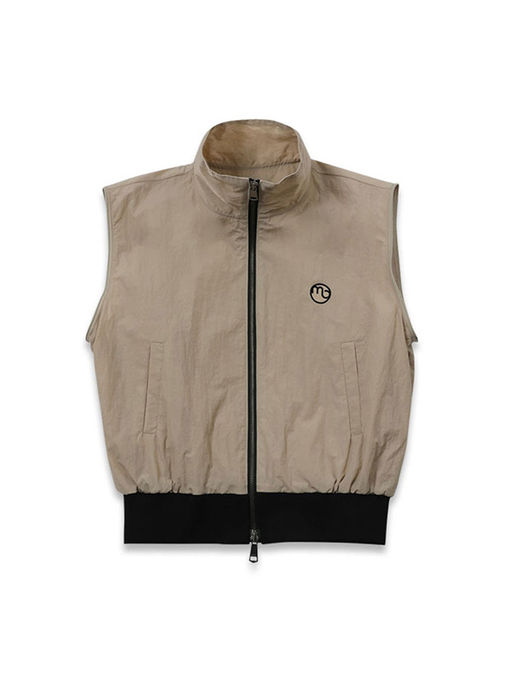 zip-up vest windbreaker beige