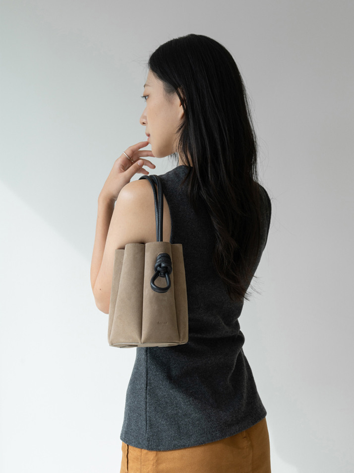 Petal bag - Warm gray