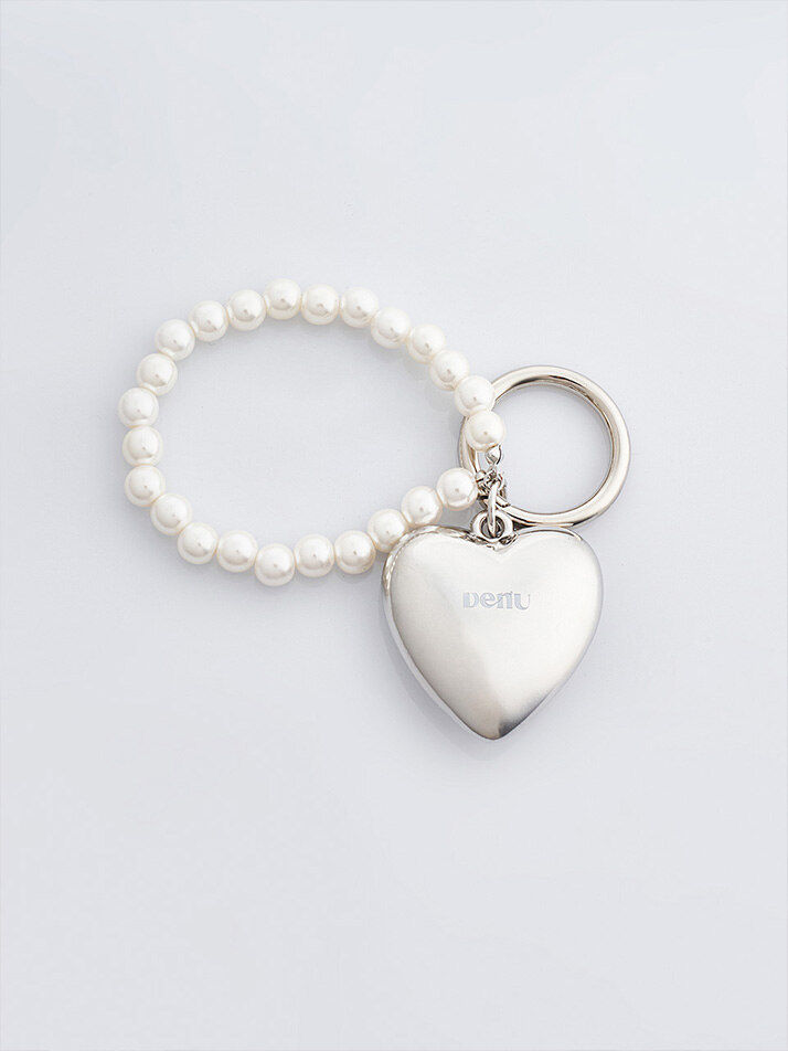 Heart Pearl Strap Key Ring