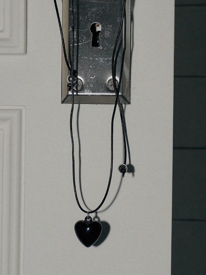 Black Luv heart strap necklace