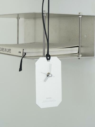 Dangling Clock_Oblong
