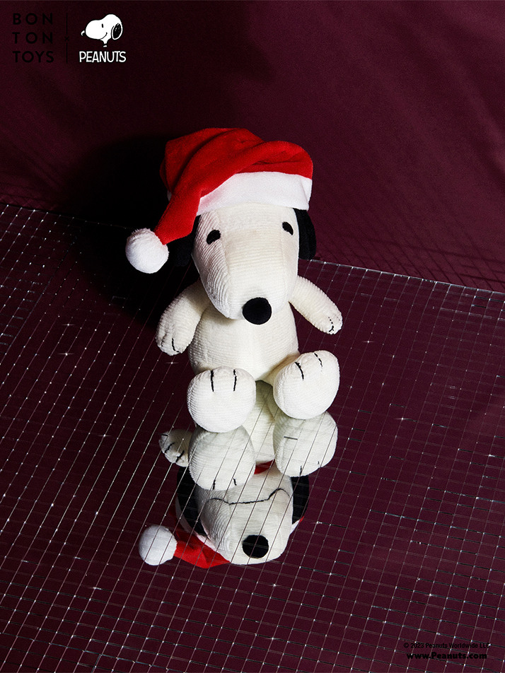 [PEANUTS] Snoopy Sitting With Scarf - 17cm