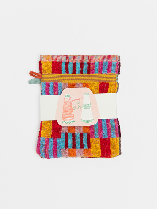 [odd & ends] Wash Glove Duo #47 tulip quilt