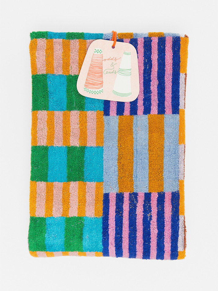 [odd & ends] Bath Towel #48 tulip quilt