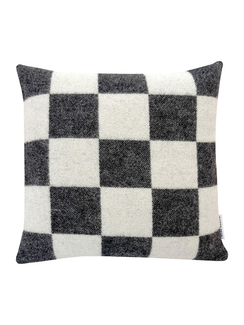 Checkerboard Cushion Cover - Black White (50 x 50)