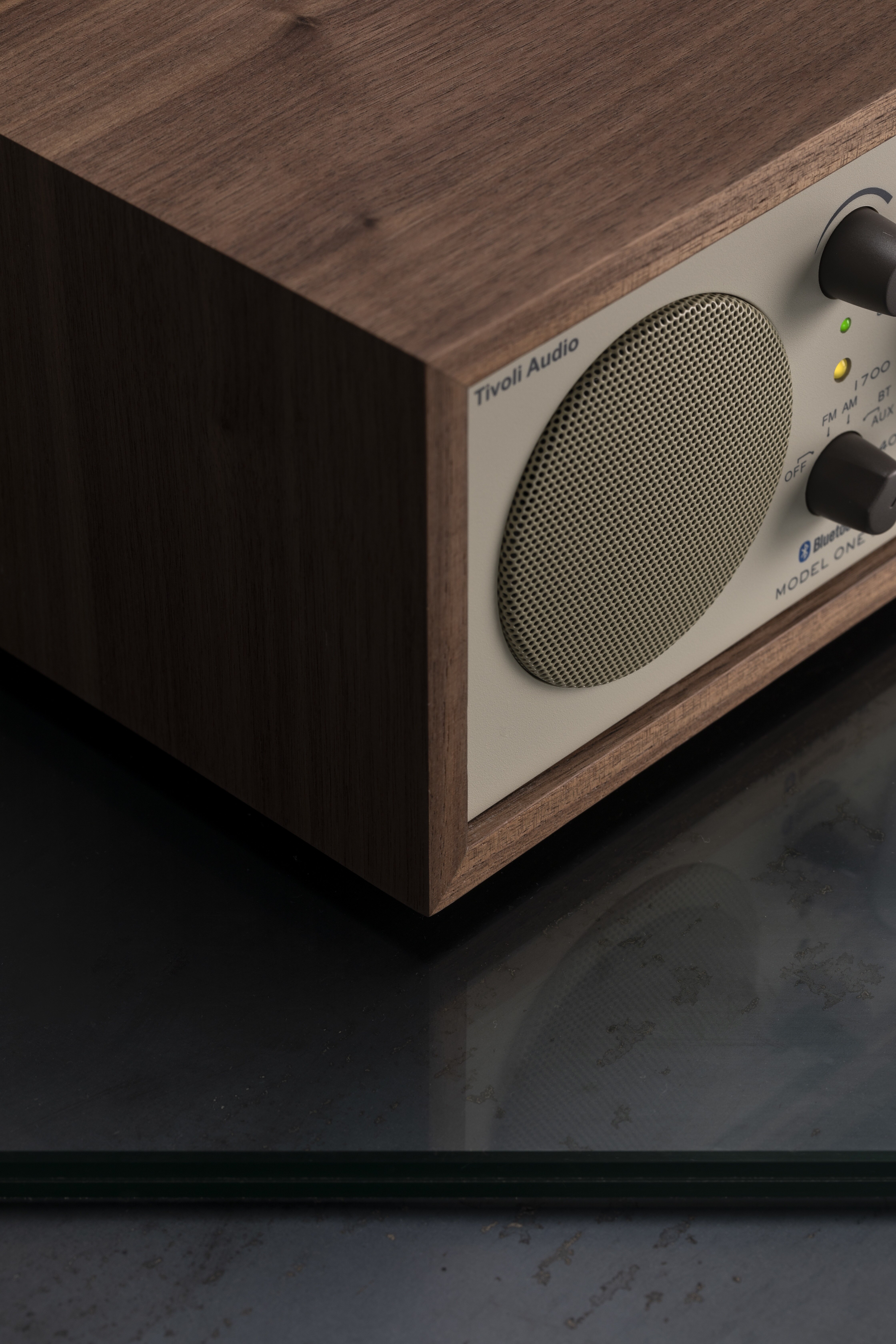 M1BT_Closeup_Cla_Studio.jpg