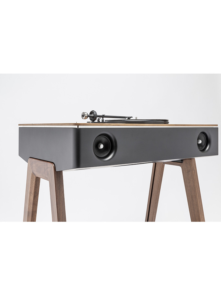 La Boite. LX Turntable