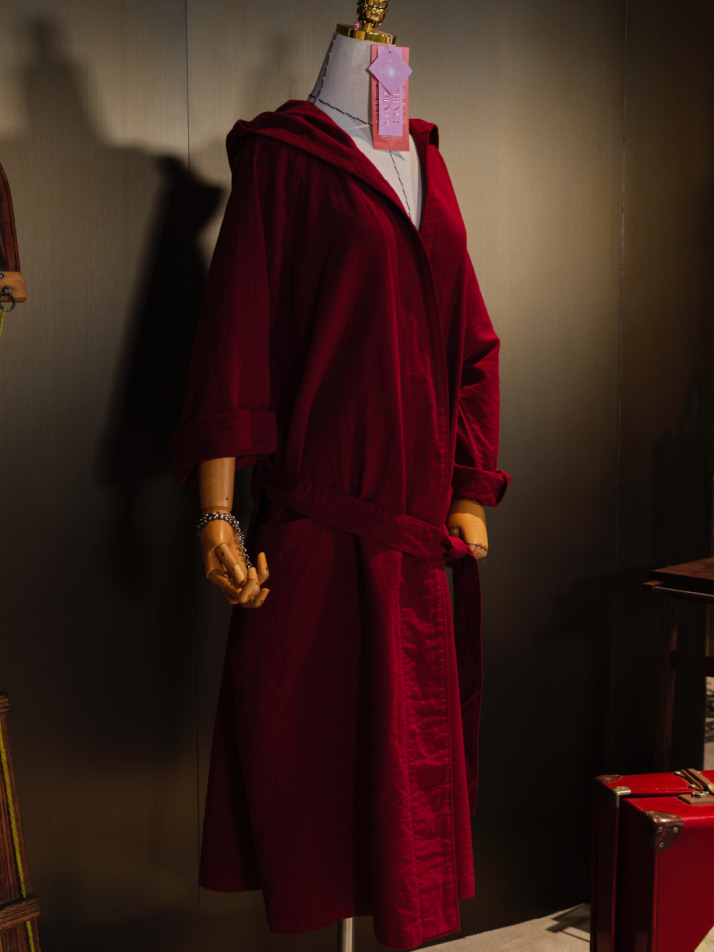 후디 로맨스 로브