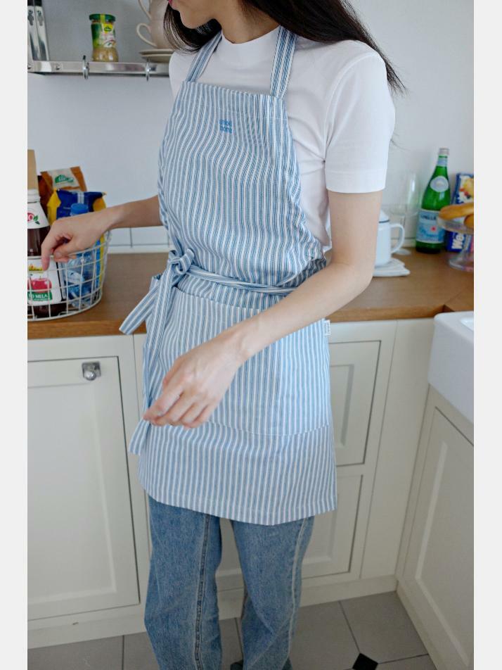 Stripe apron