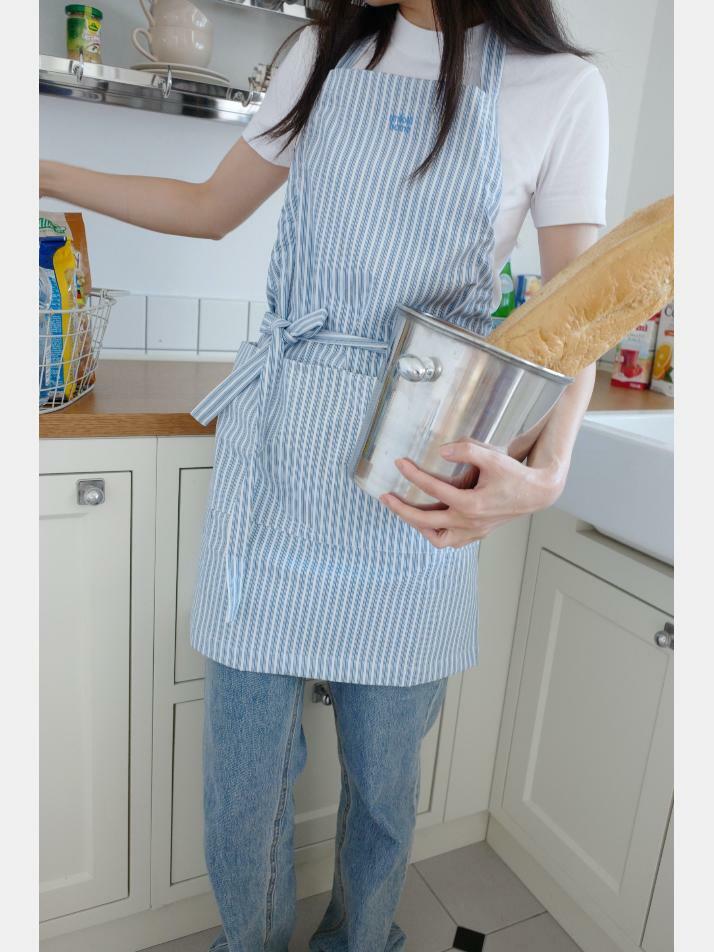 Stripe apron