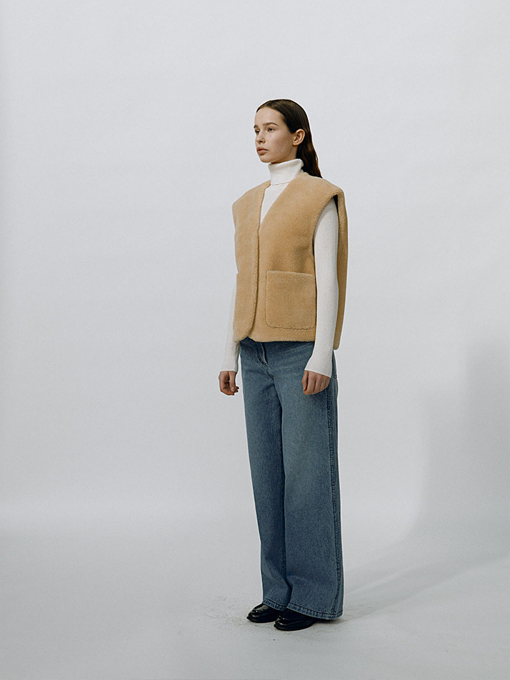 DOROTHY REVERSIBLE FAUX FUR VEST - HONEY CREAM