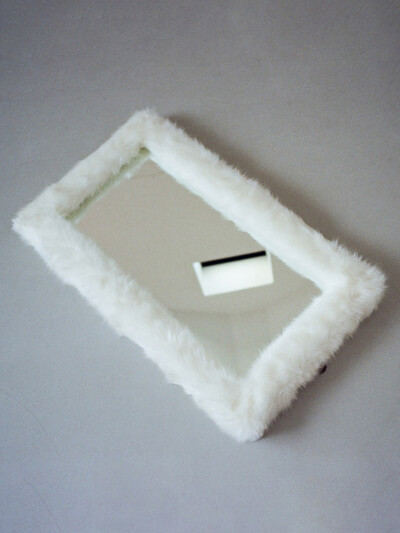 [FUR MIRROR] FAUX FUR MIRROR (반신/White)