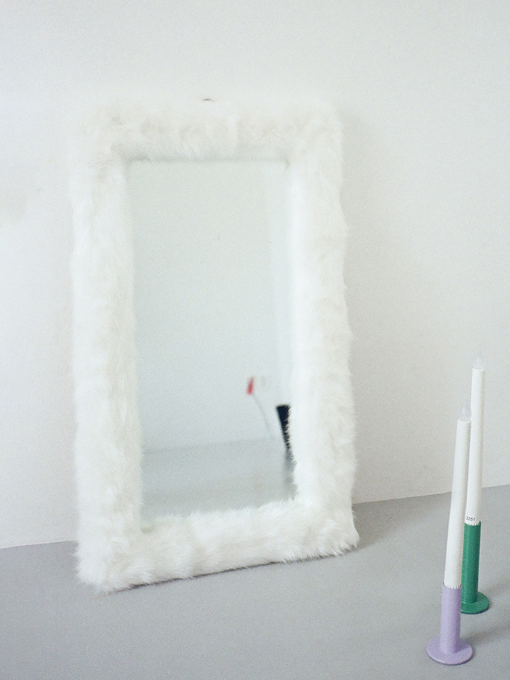 [FUR MIRROR] FAUX FUR MIRROR (반신/White)