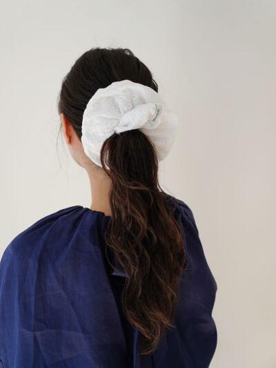 Cosymosy ‘안개 꽃’ Scrunchie (스크런치)