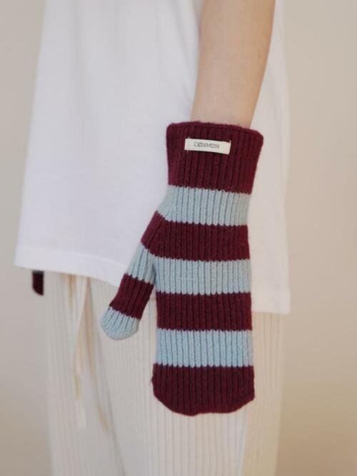 Cosymosy Stripe Pattern Gloves - Burgundy & Blue