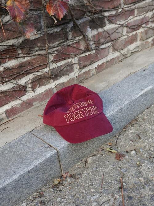 프렌즈 투게더 캡 모자 - 버건디