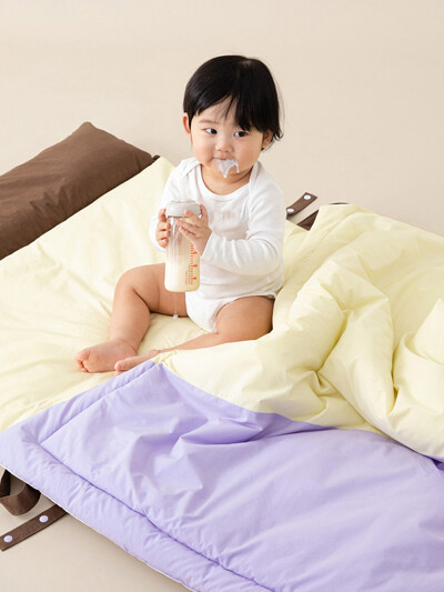 Conehat Comforter_Lime Milk