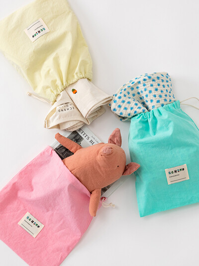 Spring Pouch