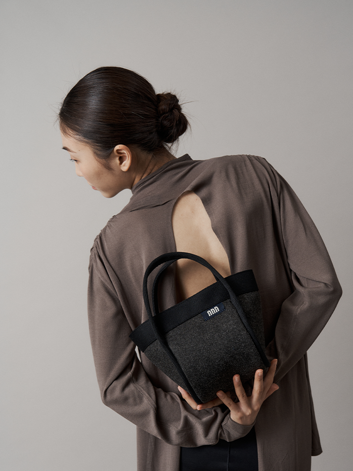 TUPO BAG_SMALL_FELT BLACK