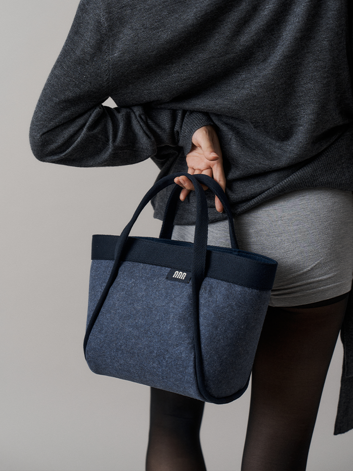 TUPO BAG_MEDIUM_FELT NAVY