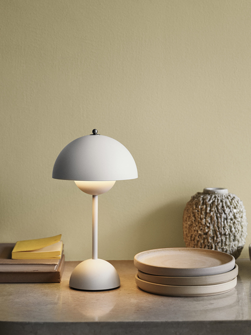 Flowerpot Portable VP9 Matt Light Grey