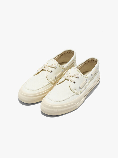 BOAT SHOES _ WHITE