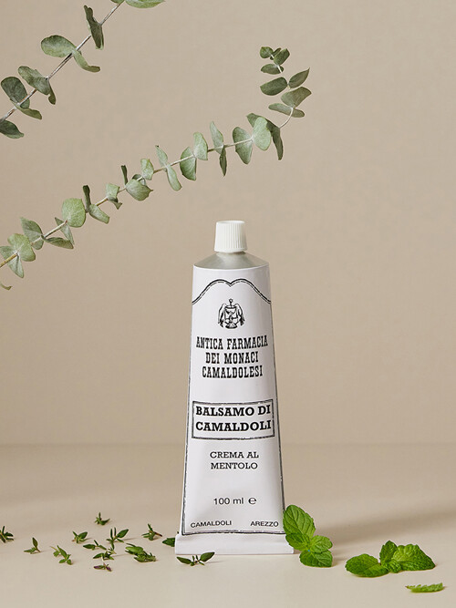 크레마 멘톨로(멘톨 크림)
