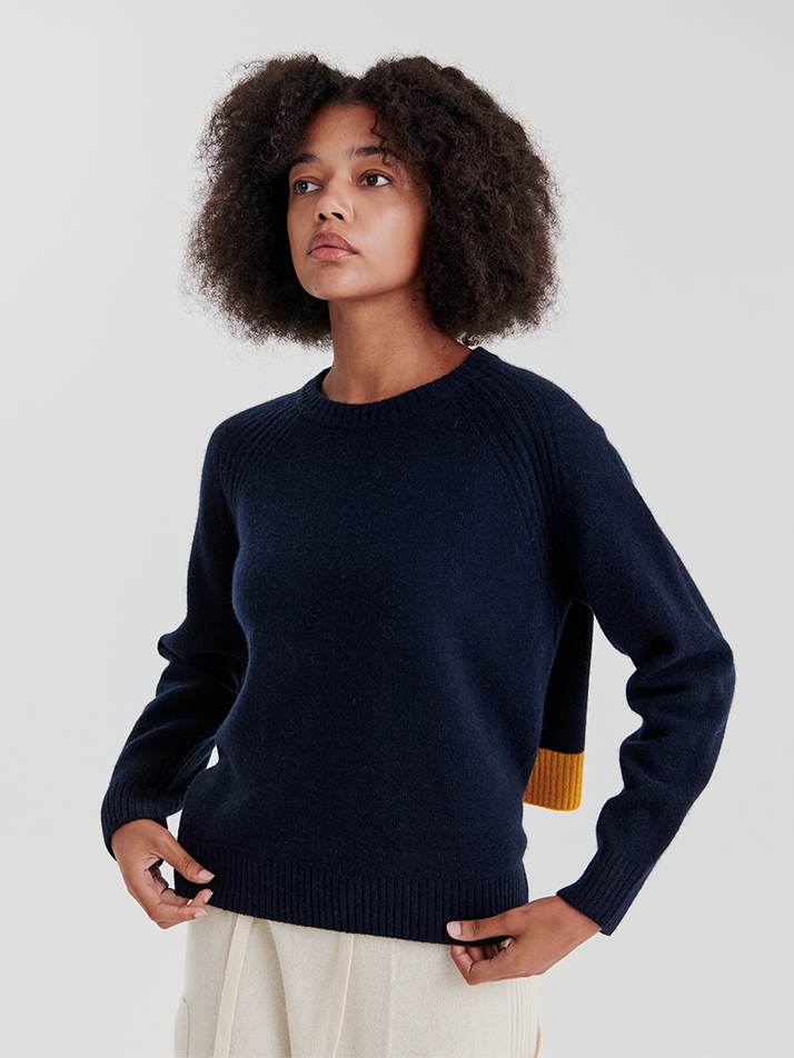 BACK POINT PULLOVER (NAVY)