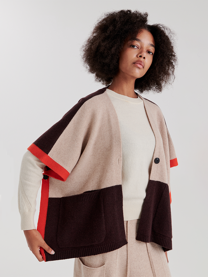 BLOCK CAPE CARDIGAN (BEIGE)