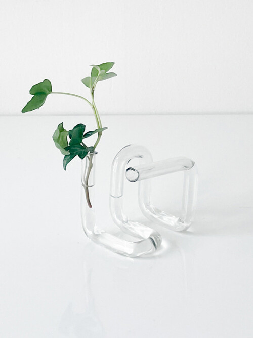 Glass Line Vase Cube