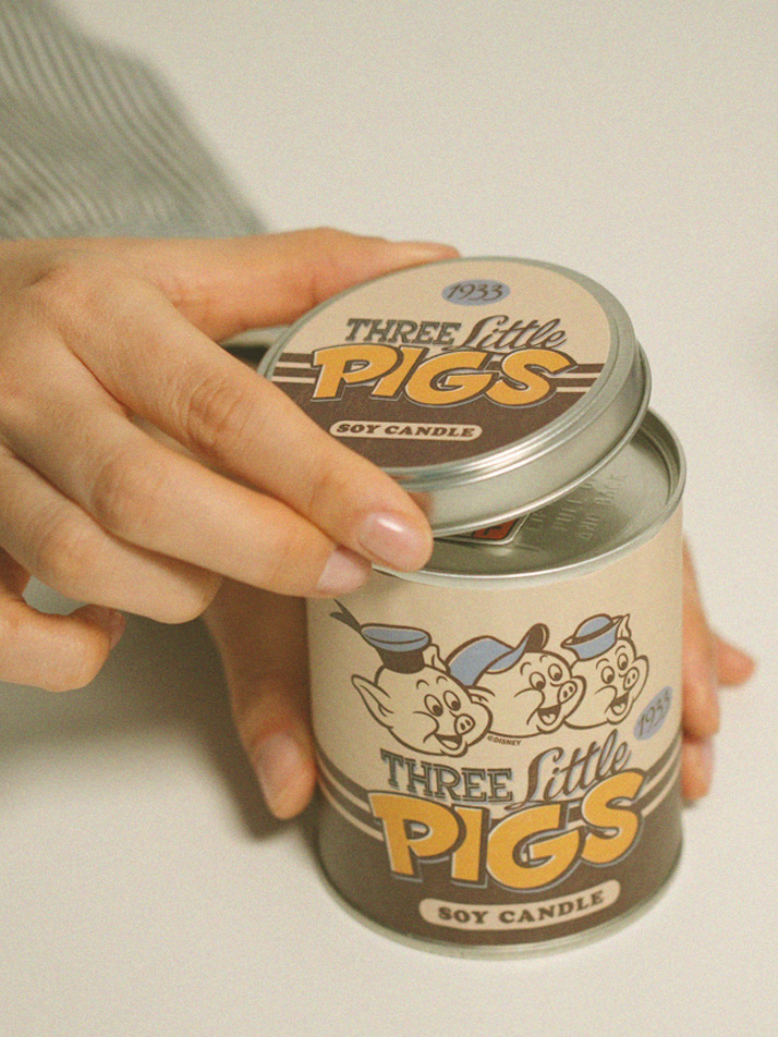CAN CANDLE _THE THREE LITTLE PIGS (250g)