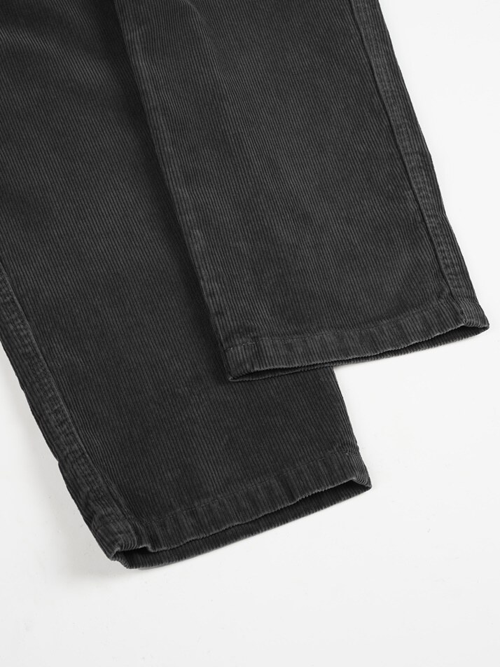 [birbante] 가먼트워싱 코듀로이 R.C핏 치노 팬츠 - 차콜