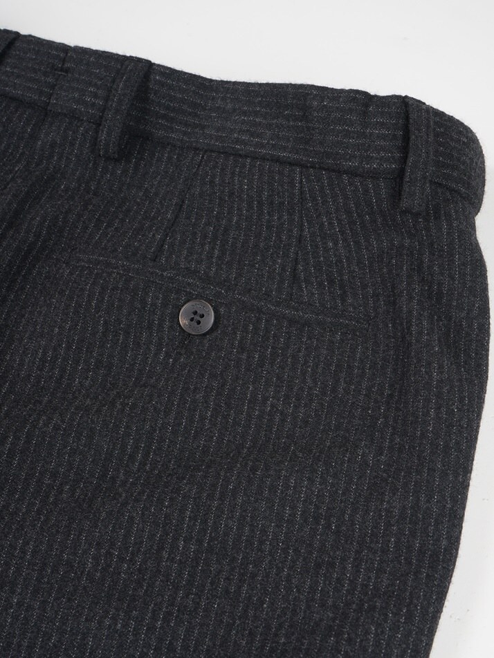 [birbante] 웜 스판 S.L핏 히든 밴딩 슬랙스 - 차콜 스트라이프