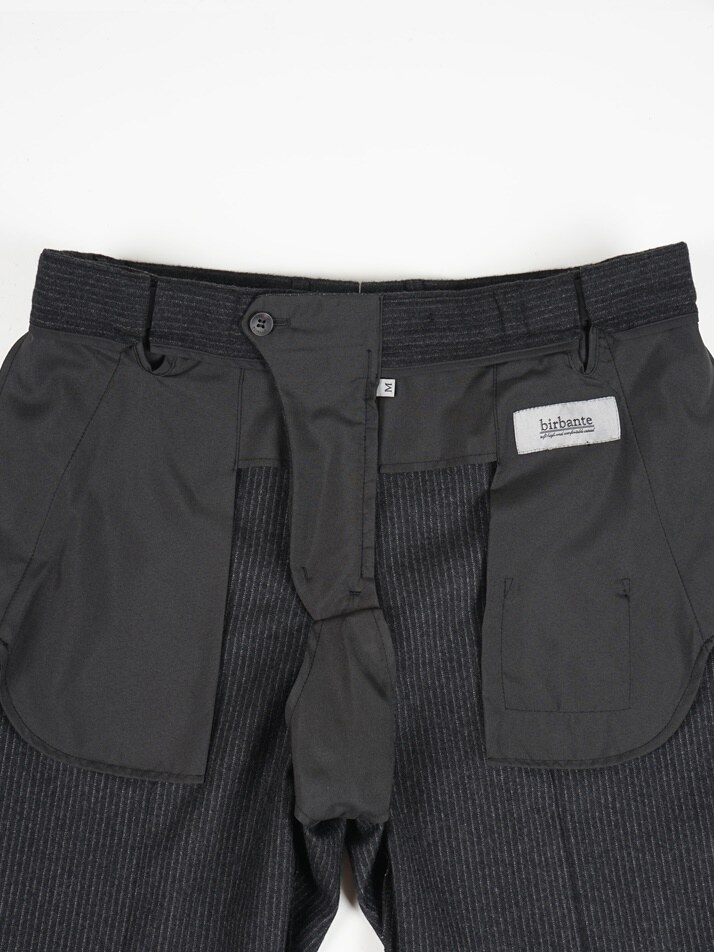 [birbante] 웜 스판 S.L핏 히든 밴딩 슬랙스 - 차콜 스트라이프